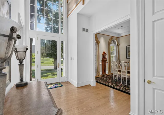 Photo 3 of Single family home for sale at 103 Linden Ave, Saint Louis, MO 63105 | MLS# MIS26056246 | Listing updated on 2026-09-14
