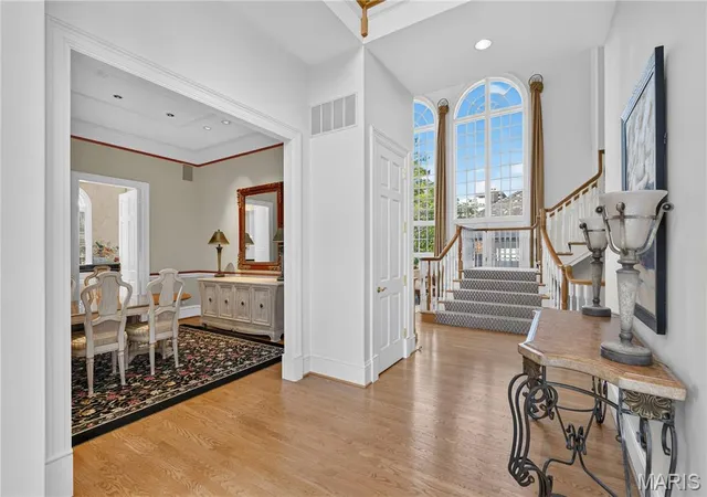Photo 4 of Single family home for sale at 103 Linden Ave, Saint Louis, MO 63105 | MLS# MIS26056246 | Listing updated on 2026-09-14