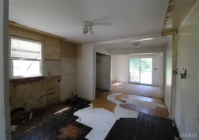 Photo 4 of Single family home for sale at 1715 Robert St, Poplar Bluff, MO 63901 | MLS# MIS26056251 | Listing updated on 2026-09-03