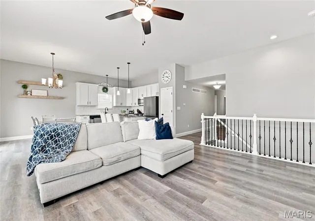 Photo 3 of Sale Pending at 130 Pomodora Cir, Wentzville, MO 63385 | MLS# MIS26056270 | Listing updated on 2026-10-06