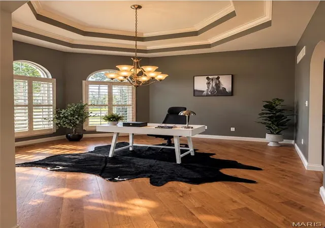 Photo 3 of Sale Pending at 3105 Wheeling Dr, Saint Charles, MO 63301 | MLS# MIS26056275 | Listing updated on 2026-10-16