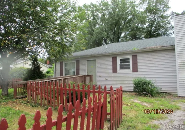 Photo 1 of Sale Pending at 213 Bethel Mine Rd, Caseyville, IL 62232 | MLS# MIS26056280 | Listing updated on 2026-09-04