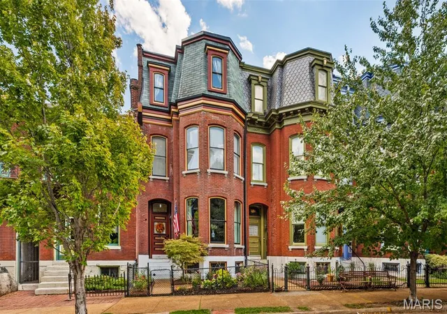 Photo 1 of Sale Pending at 2620 S 12th Street, Saint Louis, MO 63118 | MLS# MIS26056282 | Listing updated on 2026-09-12