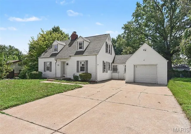 Photo 3 of Single family home for sale at 1114 Northdale Ave, Saint Louis, MO 63138 | MLS# MIS26056290 | Listing updated on 2026-10-26