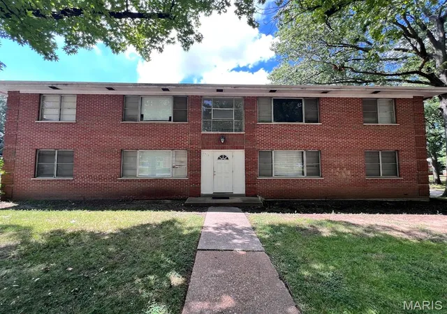 Photo 1 of Sale Pending at 8430 Atherton Dr, Saint Louis, MO 63130 | MLS# MIS26056302 | Listing updated on 2026-09-06