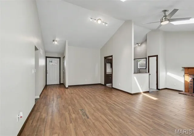 Photo 2 of Single family home for sale at 202 Barrington Dr, Saint Peters, MO 63376 | MLS# MIS26056324 | Listing updated on 2026-09-04