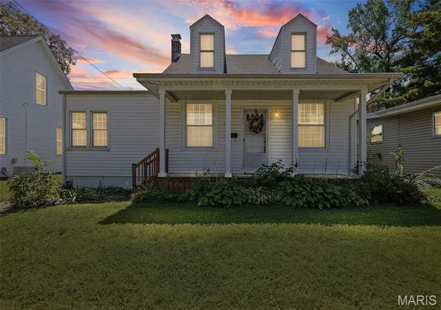 Photo 1 of Single family home for sale at 427 W 3rd Street, O Fallon, IL 62269 | MLS# MIS26056332 | Listing updated on 2026-09-28