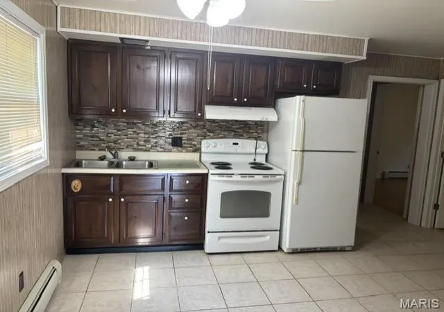 Photo 3 of Single family home for sale at 428 N 1st Street, Witt, IL 62094 | MLS# MIS26056334 | Listing updated on 2026-09-04