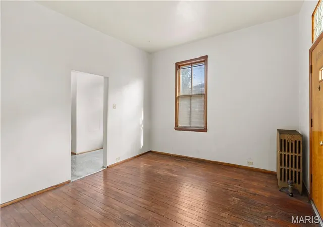 Photo 3 of Sale Pending at 3408 S Spring Ave, Saint Louis, MO 63116 | MLS# MIS26056341 | Listing updated on 2026-09-24