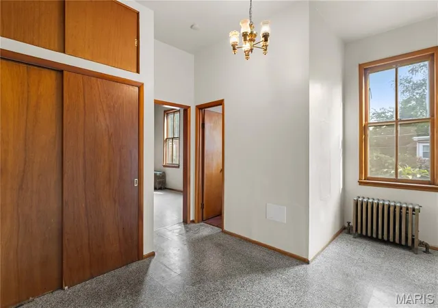 Photo 4 of Sale Pending at 3408 S Spring Ave, Saint Louis, MO 63116 | MLS# MIS26056341 | Listing updated on 2026-09-24