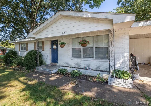 Photo 3 of Single family home for sale at 389 Kathy Ln, Poplar Bluff, MO 63901 | MLS# MIS26056346 | Listing updated on 2026-09-03