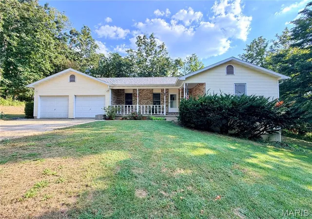 Photo 1 of Single family home for sale at 1710 Forest Pl, Rolla, MO 65401 | MLS# MIS26056366 | Listing updated on 2026-09-04
