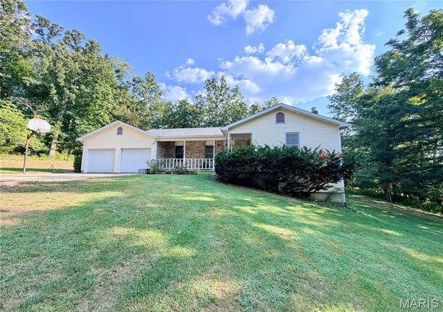 Photo 2 of Single family home for sale at 1710 Forest Pl, Rolla, MO 65401 | MLS# MIS26056366 | Listing updated on 2026-09-04