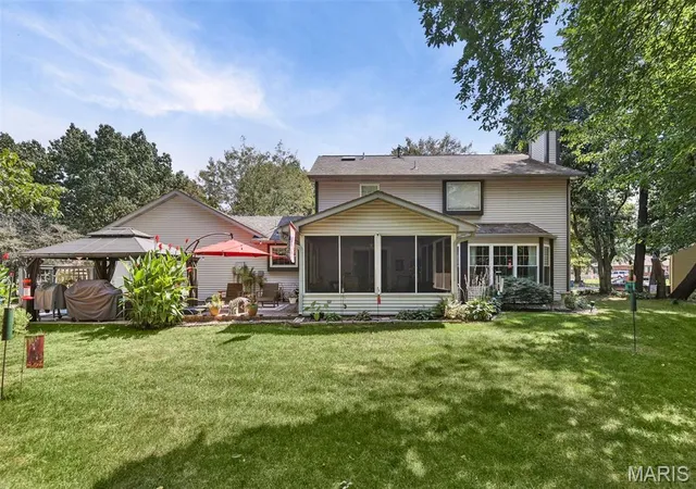 Photo 2 of Single family home for sale at 19 Sugar Ln, Collinsville, IL 62234 | MLS# MIS26056371 | Listing updated on 2026-09-13
