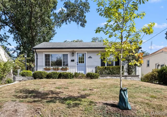 Photo 1 of Single family home for sale at 2464 Cecelia Ave, Saint Louis, MO 63144 | MLS# MIS26056384 | Listing updated on 2026-10-05