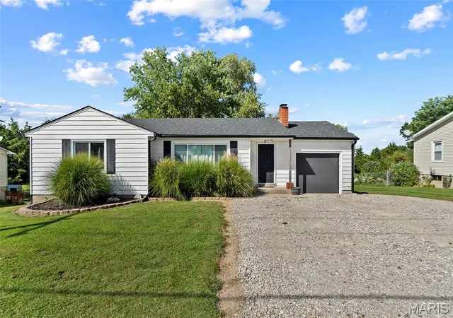 Photo 1 of Single family home for sale at 3836 State Hwy 72, Jackson, MO 63755 | MLS# MIS26056388 | Listing updated on 2026-09-02