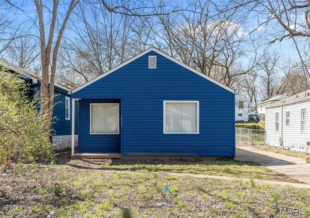 Photo 1 of Single family home for sale at 9823 Winkler Dr, Saint Louis, MO 63136 | MLS# MIS26056392 | Listing updated on 2026-09-30