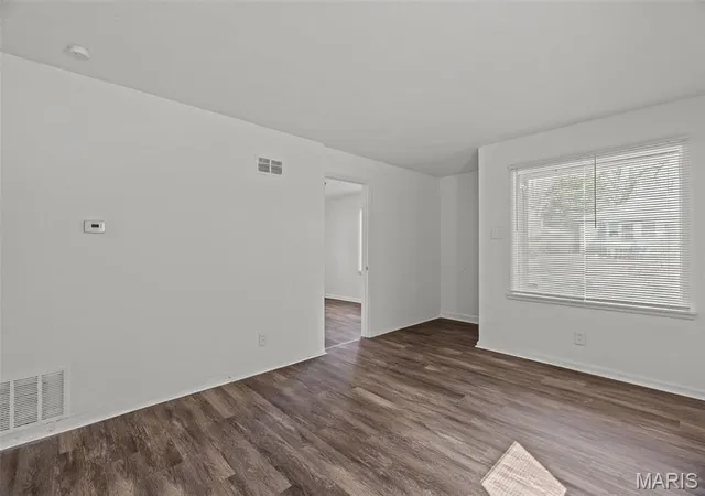 Photo 4 of Single family home for sale at 9823 Winkler Dr, Saint Louis, MO 63136 | MLS# MIS26056392 | Listing updated on 2026-09-30