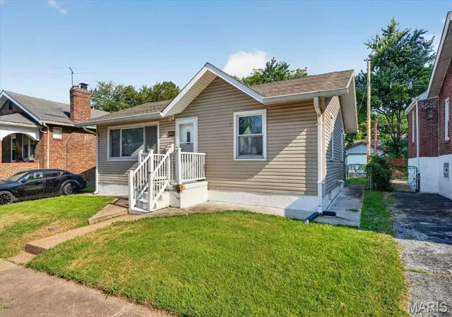 Photo 2 of Single family home for sale at 6547 Avalon Ave, Saint Louis, MO 63130 | MLS# MIS26056395 | Listing updated on 2026-09-07