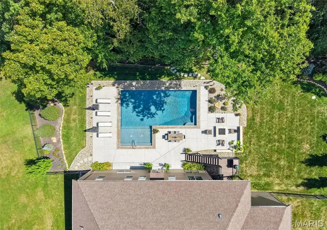 Photo 3 of Single family home for sale at 106 Westleigh Manor Dr, Wentzville, MO 63385 | MLS# MIS26056412 | Listing updated on 2026-09-14