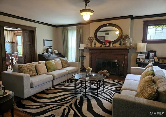 Photo 4 of Single family home for sale at 636 Jefferson St, Hillsboro, IL 62049 | MLS# MIS26056426 | Listing updated on 2026-10-19