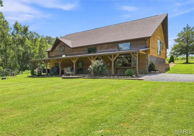 Photo 1 of Single family home for sale at 5501 Flatwoods Rd, Farmington, MO 63640 | MLS# MIS26056431 | Listing updated on 2026-10-07