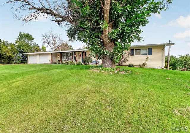 Photo 3 of Single family home for sale at 608 Elk Lick Spring Rd, Frankford, MO 63441 | MLS# MIS26056432 | Listing updated on 2026-10-05