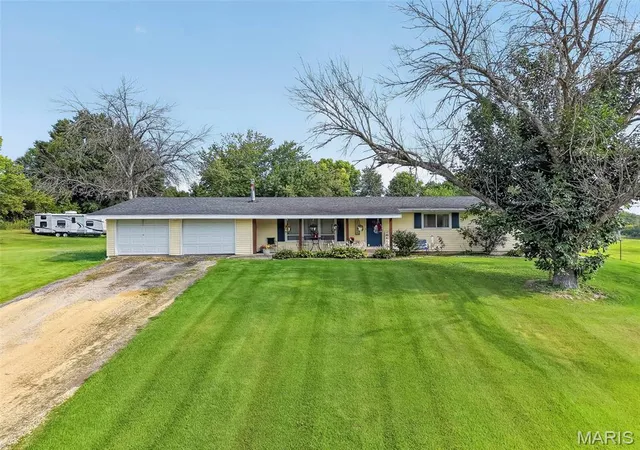 Photo 3 of Single family home for sale at 608 Elk Lick Spring Rd, Frankford, MO 63441 | MLS# MIS26056432 | Listing updated on 2026-10-05