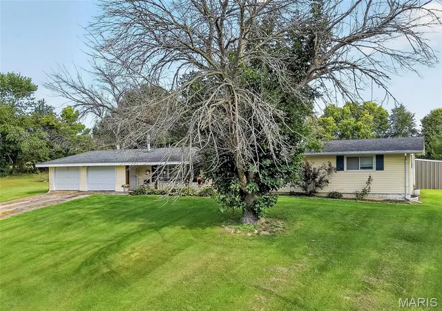 Photo 4 of Single family home for sale at 608 Elk Lick Spring Rd, Frankford, MO 63441 | MLS# MIS26056432 | Listing updated on 2026-10-05