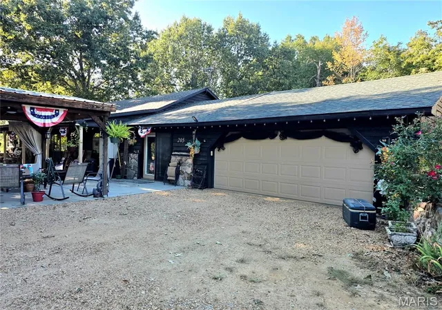 Photo 1 of Single family home for sale at 205 Ripley E 4a, Doniphan, MO 63935 | MLS# MIS26056440 | Listing updated on 2026-09-25