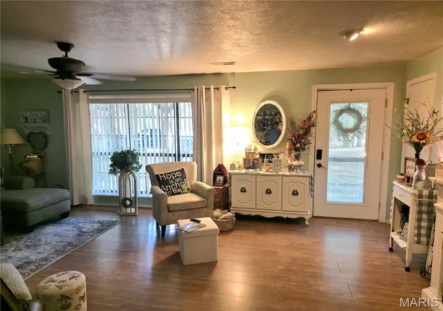 Photo 3 of Single family home for sale at 205 Ripley E 4a, Doniphan, MO 63935 | MLS# MIS26056440 | Listing updated on 2026-09-25