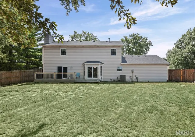 Photo 2 of Single family home for sale at 300 St Sabre Dr, Swansea, IL 62226 | MLS# MIS26056447 | Listing updated on 2026-09-17