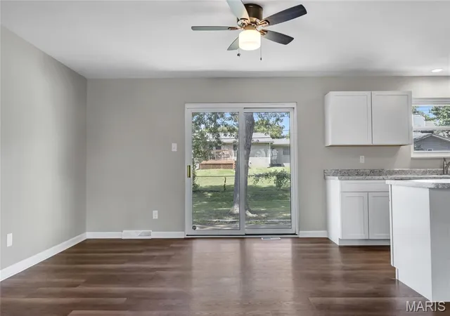 Photo 3 of Sale Pending at 375 Albert Dr, Florissant, MO 63031 | MLS# MIS26056452 | Listing updated on 2026-09-21