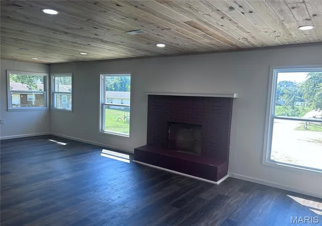Photo 3 of Single family home for sale at 503 Kidwell Dr, Cuba, MO 65453 | MLS# MIS26056462 | Listing updated on 2026-09-04