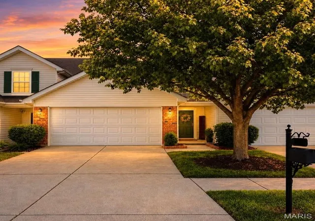 Photo 2 of Sale Pending at 223 Homeshire Cir #44, Wentzville, MO 63385 | MLS# MIS26056464 | Listing updated on 2026-10-03
