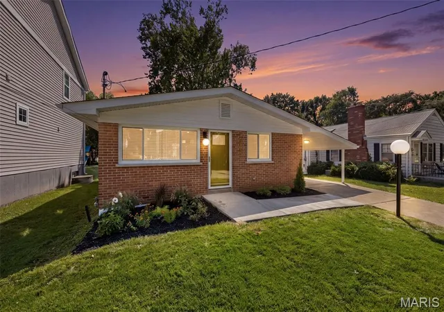 Photo 1 of Sale Pending at 8816 Bridgeport Ave, Saint Louis, MO 63144 | MLS# MIS26056478 | Listing updated on 2026-10-02