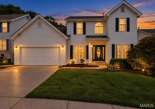 Photo 1 of Sale Pending at 5528 Providence Pl Dr, Saint Louis, MO 63129 | MLS# MIS26056504 | Listing updated on 2026-09-21