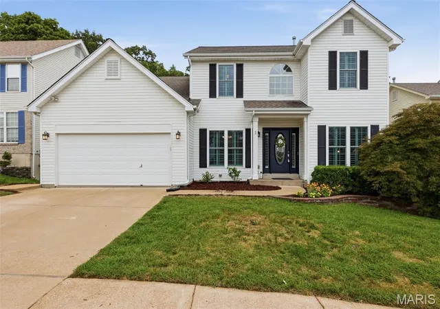 Photo 2 of Sale Pending at 5528 Providence Pl Dr, Saint Louis, MO 63129 | MLS# MIS26056504 | Listing updated on 2026-09-21