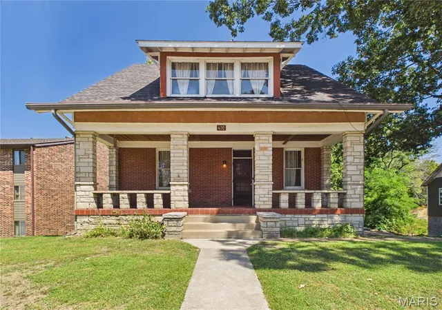 Photo 2 of Sale Pending at 432 N Main St, Poplar Bluff, MO 63901 | MLS# MIS26056508 | Listing updated on 2026-09-12