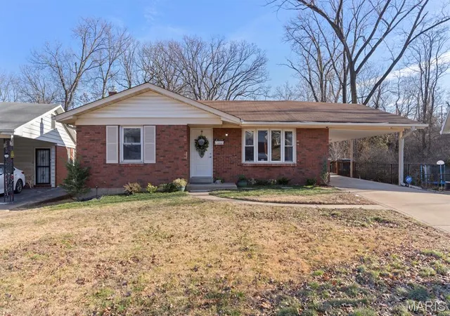 Photo 1 of Single family home for sale at 4132 Crestland Dr, Saint Louis, MO 63121 | MLS# MIS26056528 | Listing updated on 2026-09-06