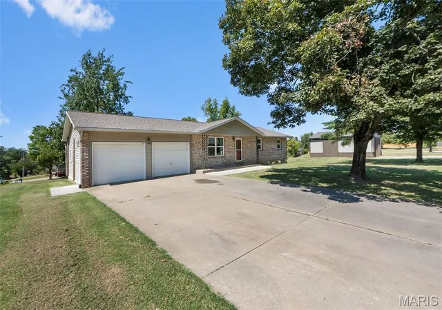 Photo 2 of Single family home for sale at 12 Jessie St, Perryville, MO 63775 | MLS# MIS26056534 | Listing updated on 2026-09-08