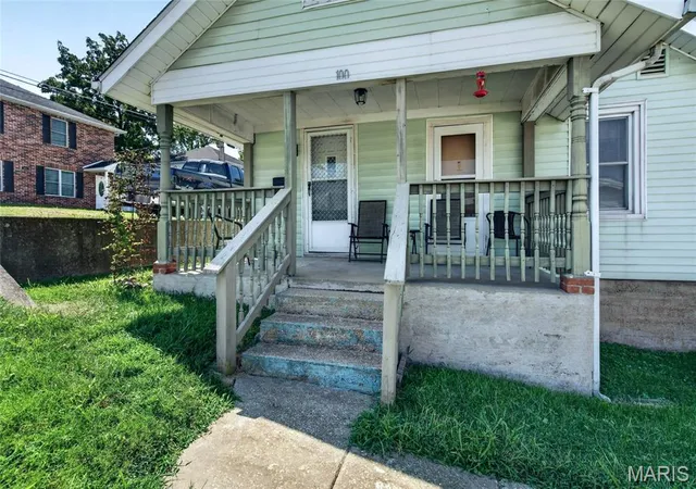 Photo 2 of Single family home for sale at 100 N Spilman Ave, Rolla, MO 65401 | MLS# MIS26056543 | Listing updated on 2026-09-02