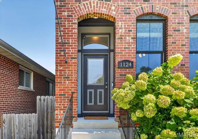Photo 2 of Single family home for sale at 1124 Kentucky Ave, Saint Louis, MO 63110 | MLS# MIS26056547 | Listing updated on 2026-10-14