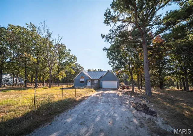 Single family home for sale at 13964 Hickory Dr, Plato, MO 65552 | MLS# MIS26056551