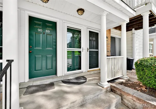 Photo 2 of Condo for sale at 9067 Wrenwood Ln, Saint Louis, MO 63144 | MLS# MIS26056552 | Listing updated on 2026-09-02