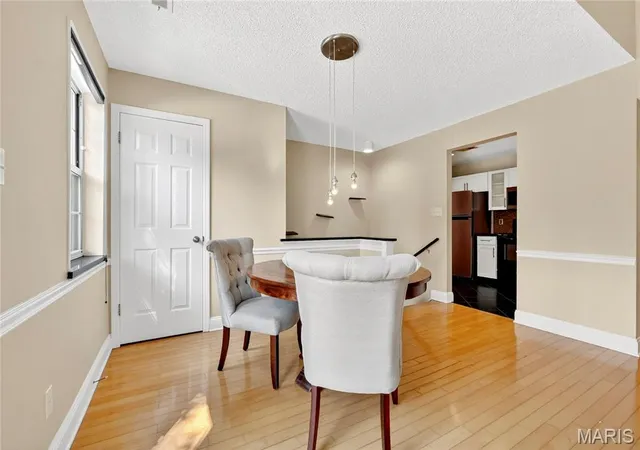 Listing Photo 4 - Condo for sale in building located at 9067 Wrenwood Ln, Saint Louis, MO 63144
