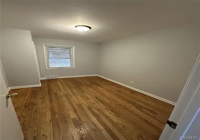 Photo 3 of Single family home for sale at 6812 Brower Ct, Saint Louis, MO 63134 | MLS# MIS26056566 | Listing updated on 2026-09-04