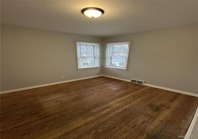 Photo 4 of Single family home for sale at 6812 Brower Ct, Saint Louis, MO 63134 | MLS# MIS26056566 | Listing updated on 2026-09-04