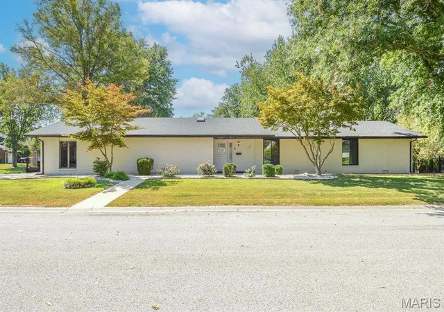 Photo 1 of Single family home for sale at 920 Reiss Rd, O Fallon, IL 62269 | MLS# MIS26056571 | Listing updated on 2026-09-14