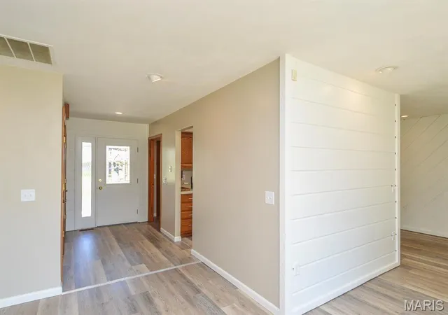 Photo 3 of Single family home for sale at 920 Reiss Rd, O Fallon, IL 62269 | MLS# MIS26056571 | Listing updated on 2026-09-14